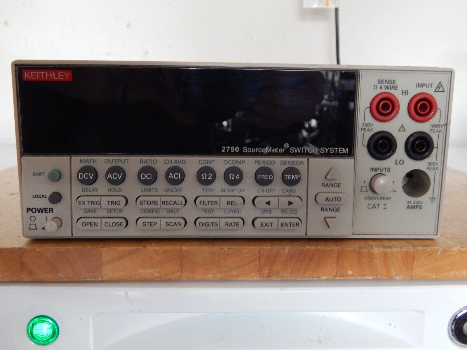 KEITHLEY 2790 SourceMeter,. faceplate has slight damage where fuseholder is KEITHLEY 2790 SourceMeter,. faceplate has slight damage where fuseholder is